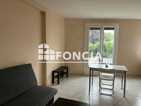 Location Studio 25.04 m² - 15 RUE GASTON DREYT Tarbes 65000