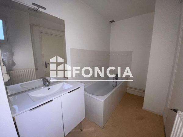 Location Appartement 2 pièces 50.69 m² - 11 RUE DE LA REPUBLIQUE Beziers 34500
