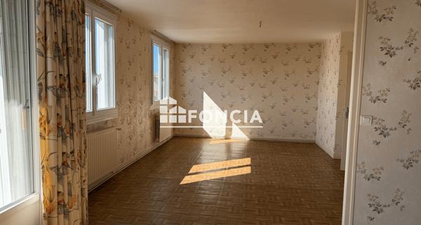 À vendre Appartement 5 pièces 90.44 m² - Gien 45500