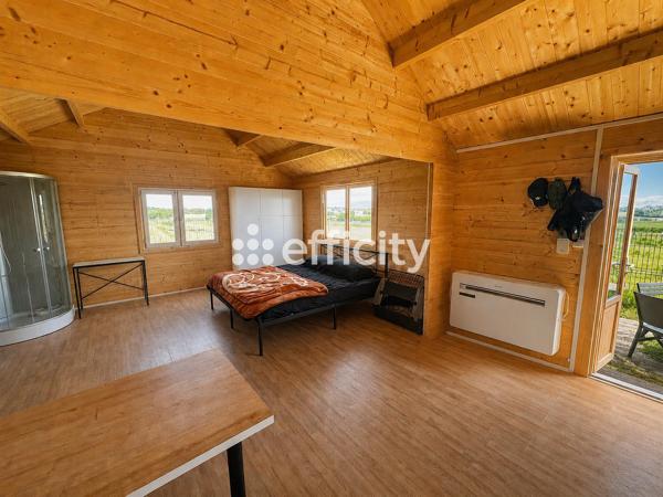 Terrain
        
        - 8516 m² Exclusivité 295 000 € *