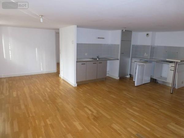Appartement à louer à Lille dans le Nord (59000), ref : 59002-L186