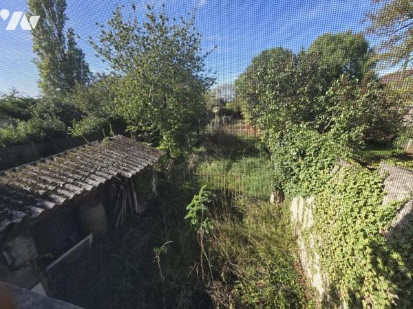 Dans le haut de VILLENEUVE SAINT GEORGES