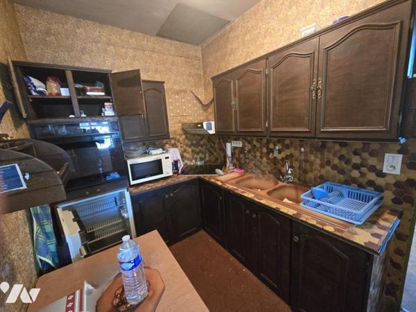 Dans le haut de VILLENEUVE SAINT GEORGES