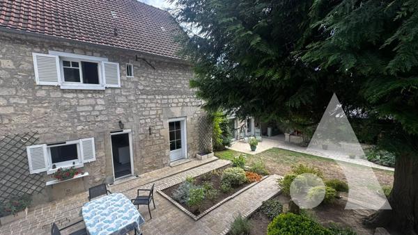 Maison 8 pièces 243.85 m2