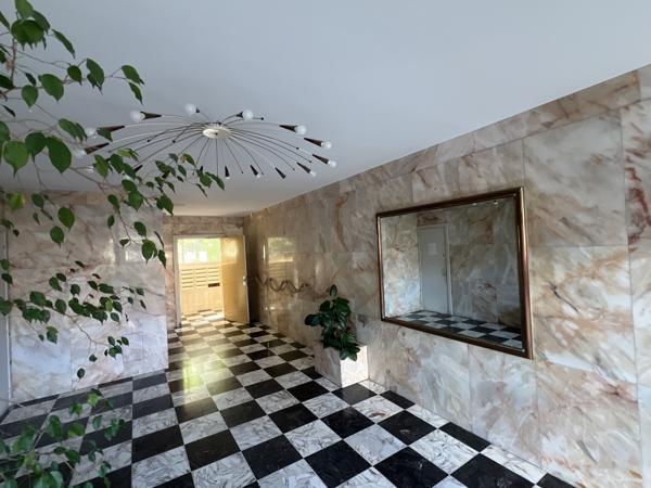 Marseille (13007) VENTE APPARTEMENT TYPE 2/3 60,07 M2 CARREZ BALCON VUE MER VALLON DES AUFFES BD CIEUSSA 13007 MARSEIL