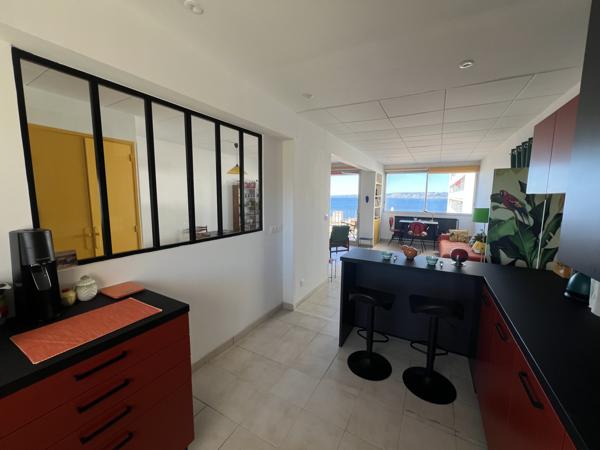 Marseille (13007) VENTE APPARTEMENT TYPE 2/3 60,07 M2 CARREZ BALCON VUE MER VALLON DES AUFFES BD CIEUSSA 13007 MARSEIL