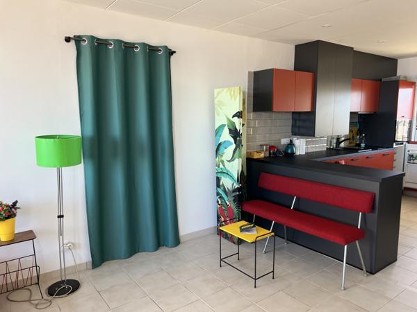 Marseille (13007) VENTE APPARTEMENT TYPE 2/3 60,07 M2 CARREZ BALCON VUE MER VALLON DES AUFFES BD CIEUSSA 13007 MARSEIL