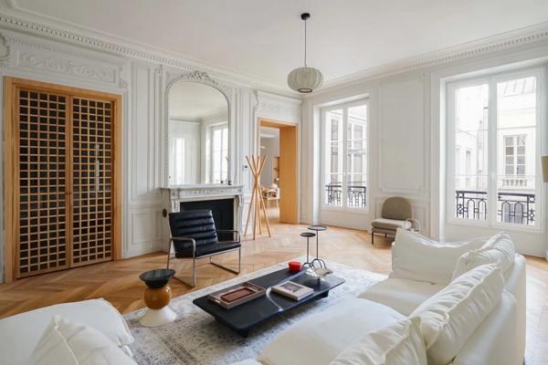 Appartement Paris 9e - TRINITE / ETIENNE D'ORVES