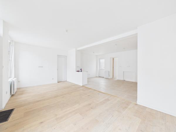 Maison
         4 pièces
        - 93 m² Exclusivité 239 000 € *