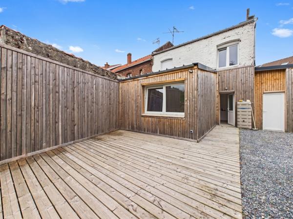 Maison
         4 pièces
        - 93 m² Exclusivité 239 000 € *