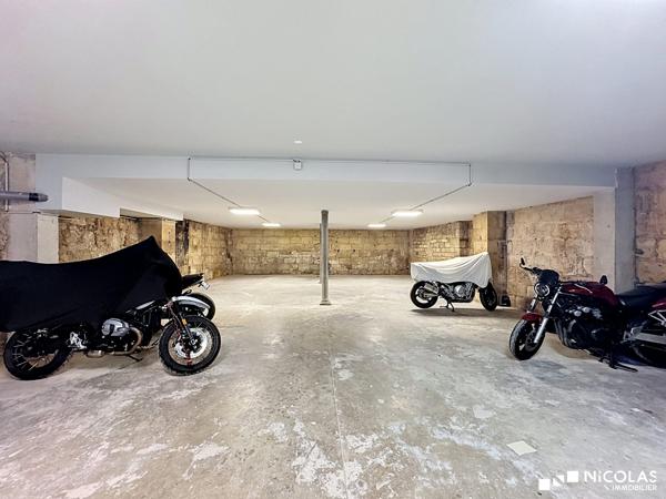 Garage 150 m² – Jardin Public / Paul-Doumer