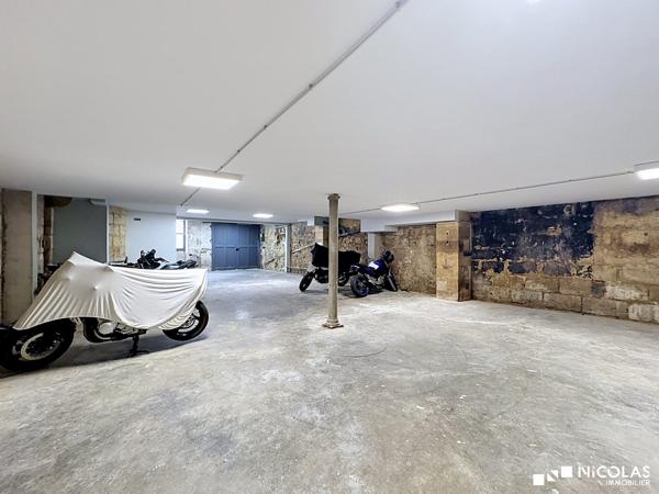 Garage 150 m² – Jardin Public / Paul-Doumer