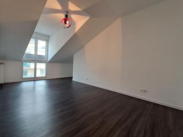 Appartement Vaujours 3 pièce(s)