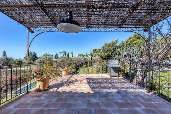 A Vendre NICE Côte d'Azur - Elégante Bastide - Vue mer panoramique