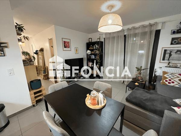 Location Appartement 3 pièces 62.1 m² - 1 BIS RUE GEORGES CLEMENCEAU Grand Couronne 76530