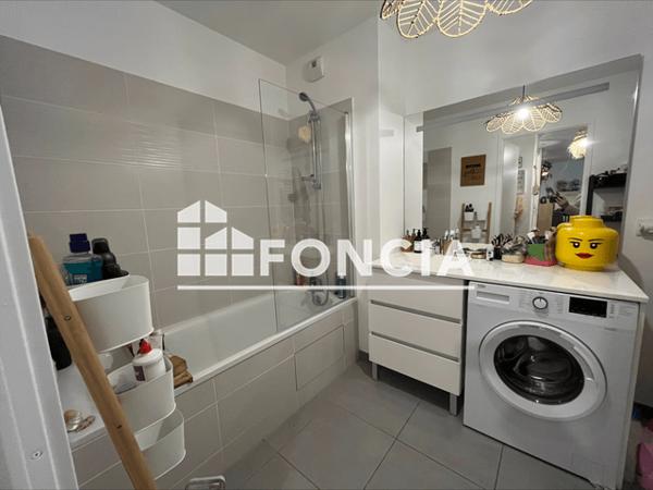 Location Appartement 3 pièces 62.1 m² - 1 BIS RUE GEORGES CLEMENCEAU Grand Couronne 76530