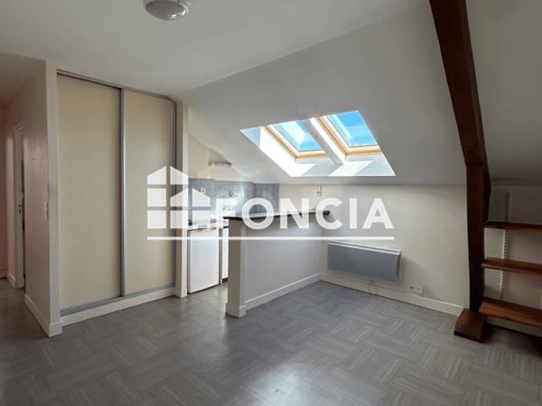 Location Studio 19.98 m² - 10 AVENUE DAUPHINE Orleans 45100