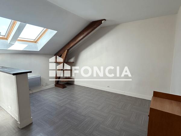 Location Studio 19.98 m² - 10 AVENUE DAUPHINE Orleans 45100