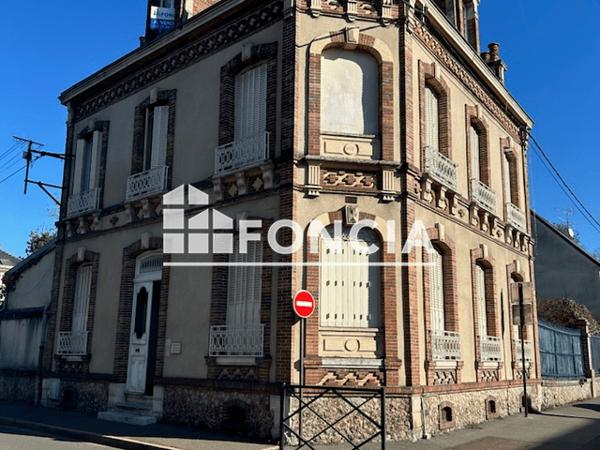 Location Studio meublé 14.11 m² - 23 RUE DAMARS Dreux 28100