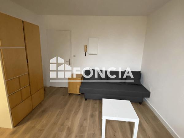 Location Studio meublé 14.11 m² - 23 RUE DAMARS Dreux 28100