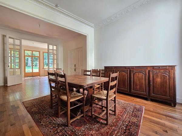 Maison Hyper centre - 7 chambres - Jardin arboré sans vis à vis