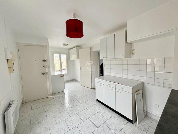 Maison 8 pièces à vendre à Neuville-sur-Oise - Réf 8385 440 000 € **  - Référence  8387