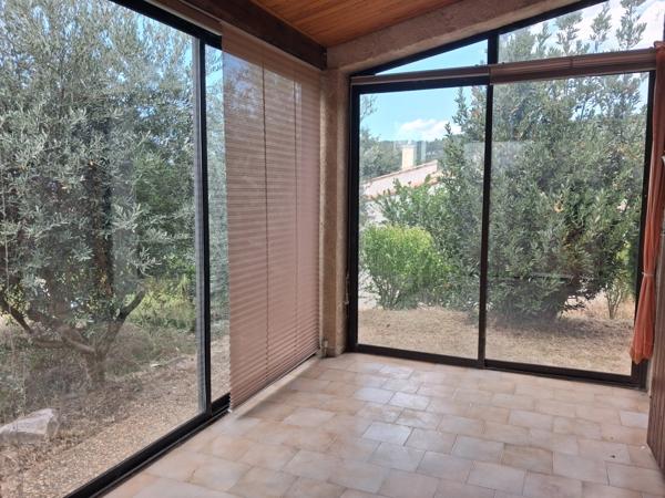L'ESCALE – Maison individuelle avec véranda, garage et jardin arboré