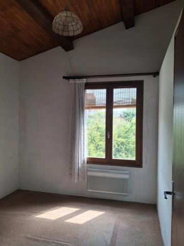 L'ESCALE – Maison individuelle avec véranda, garage et jardin arboré