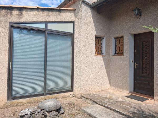 L'ESCALE – Maison individuelle avec véranda, garage et jardin arboré