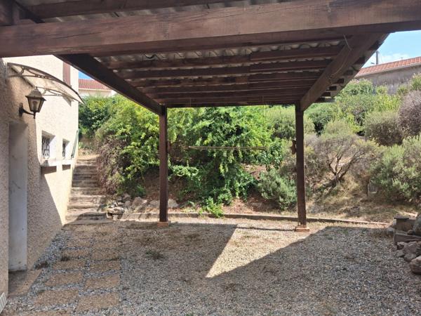 L'ESCALE – Maison individuelle avec véranda, garage et jardin arboré
