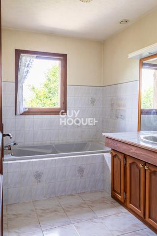 Maison familiale avec jardin – fort potentiel après rafraichissements
