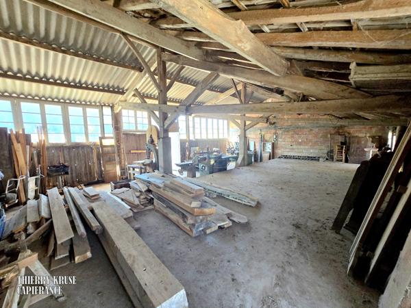 Propriété à fort potentiel – Hangars & bâtiments – 450 m² exploitables sur 2 000 m² de terrain – Changement de destination possible