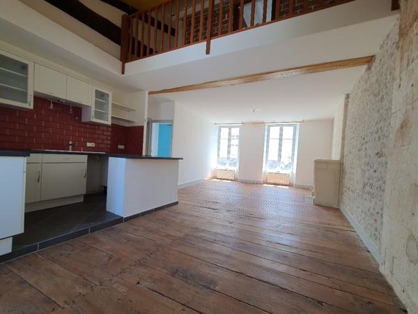 Appartement Villebois Lavalette 4 pièce(s) 97.20 m2