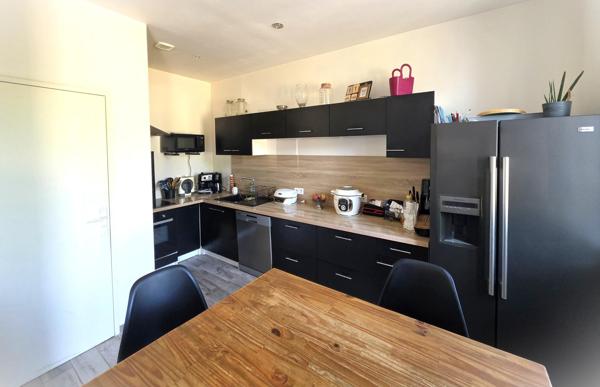 Maison t5 de 118m² comprenant un appartement indépendant.