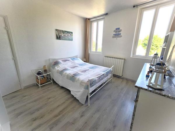 Maison t5 de 118m² comprenant un appartement indépendant.