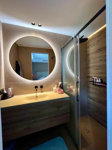 Appartement à vendre    3 pièces • 117 m2    Villeneuve-Loubet