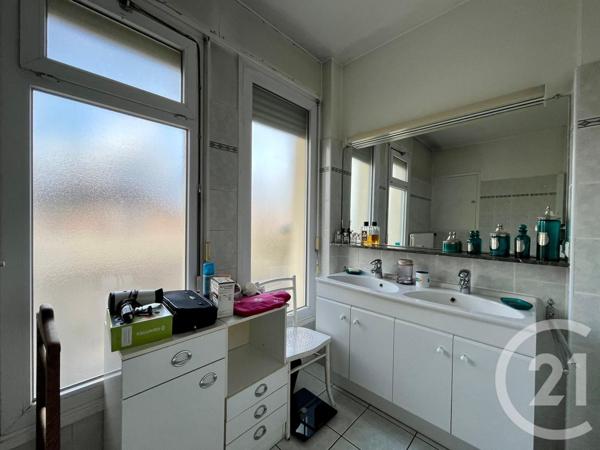 Appartement F6 à vendre  6 pièces - 138 m2 ST ETIENNE - 42