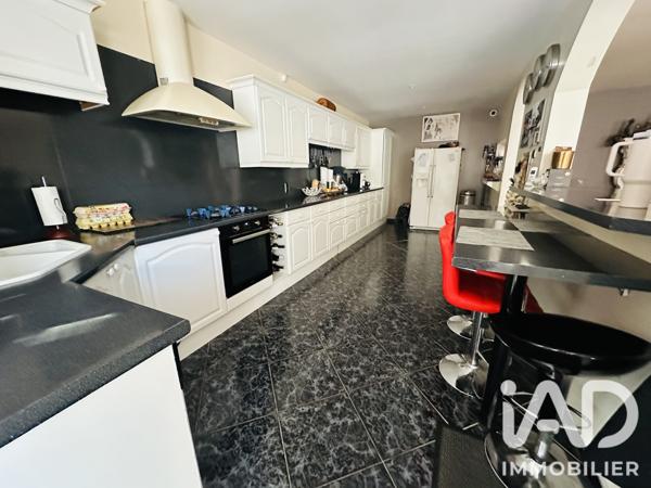 Maison à vendre 15 pièces 368 m² La Bourboule