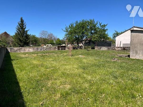 A VENDRE à SAINTE MAGNANCE (89420), à quelques kilomètres d'AVALLON (89200) :
Une maison d'hab...