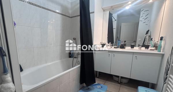 À vendre Appartement 3 pièces 59.77 m² - Marseille 13010