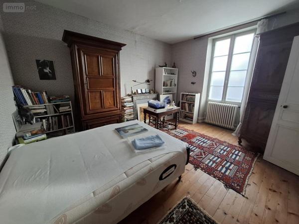 Maison à vendre à Val de Cognac en Charente (16370), ref : 17111-707