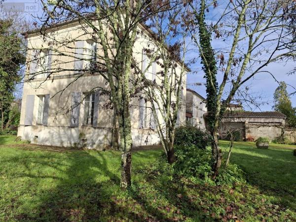 Maison à vendre à Val de Cognac en Charente (16370), ref : 17111-707