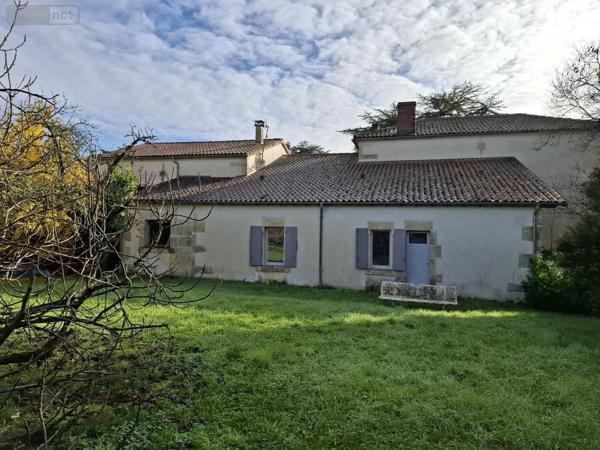 Maison à vendre à Val de Cognac en Charente (16370), ref : 17111-707