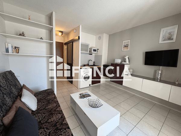 Location Studio meublé 24.3 m² - La Londe Les Maures 83250