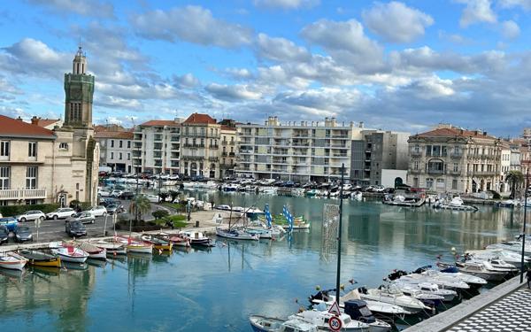 Appartement à vendre    4 pièces • 153 m2 Sète