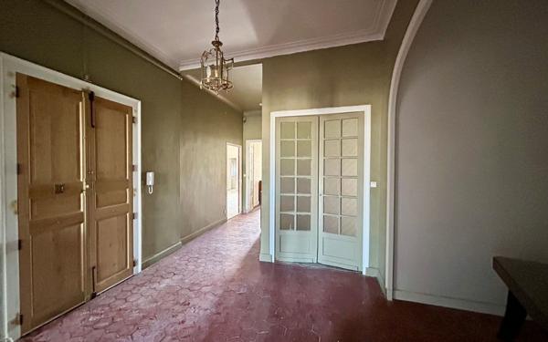 Appartement à vendre    4 pièces • 153 m2 Sète