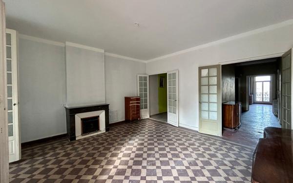 Appartement à vendre    4 pièces • 153 m2 Sète