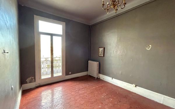 Appartement à vendre    4 pièces • 153 m2 Sète