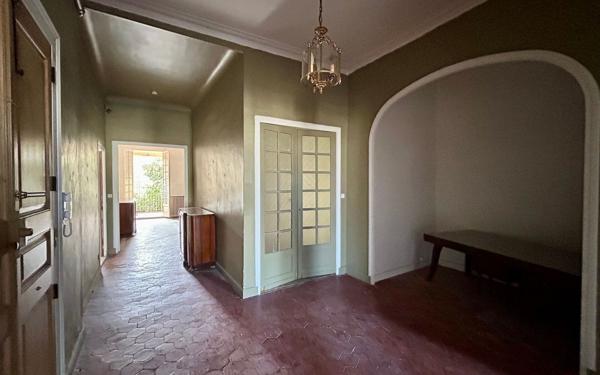 Appartement à vendre    4 pièces • 153 m2 Sète