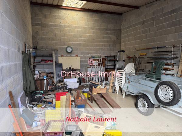 Parking / Box à vendre de 45 m²